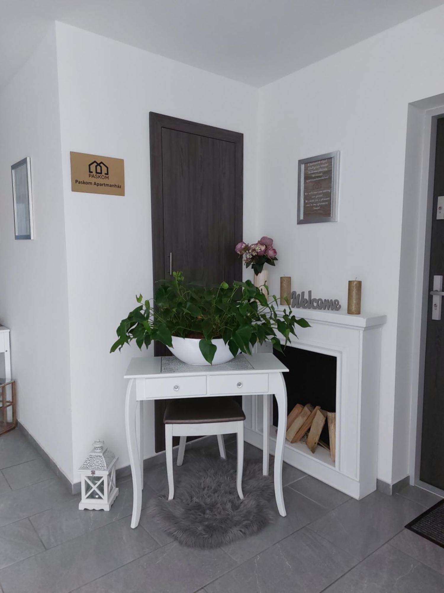 Paskom Apartmanhaz Nyergesujfalu ภายนอก รูปภาพ