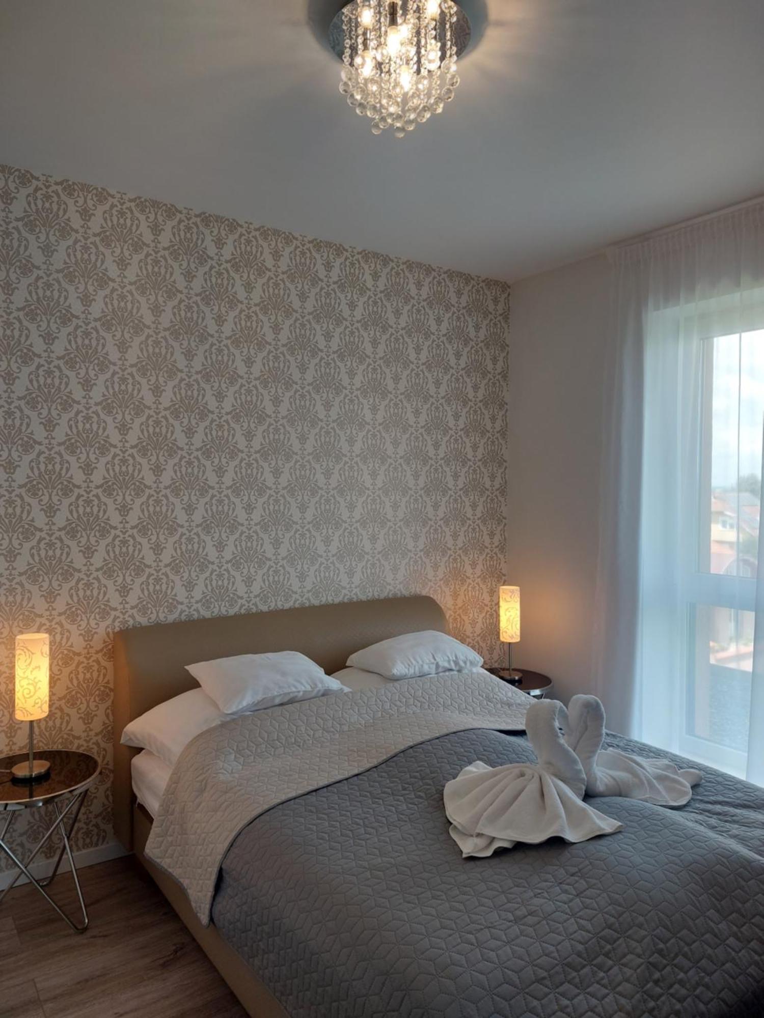 Paskom Apartmanhaz Nyergesujfalu ภายนอก รูปภาพ